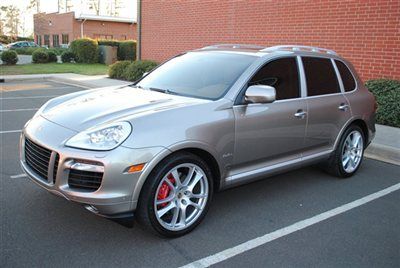 2008 porsche cayenne turbo! we pay more for your trade-ins!!! loaded and mint !!