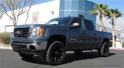 2011 gmc sierra 1500 sle crew cab with a great look a must see save $$$$