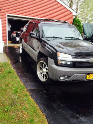 2002 chevrolet avalanche 1500, 22&#034; rims, great condition!!