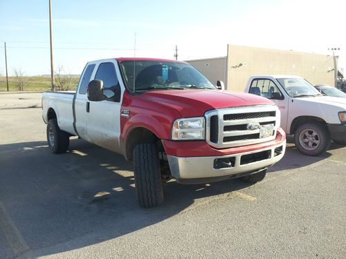2003 ford f-250 super duty xlt extended cab pickup 4-door 6.0l