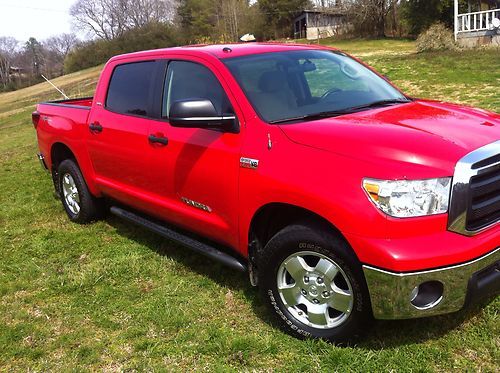 2010 toyota tundra crewmax 4dr 5.7 l v8 trd off road package 6disc cd loaded sr5