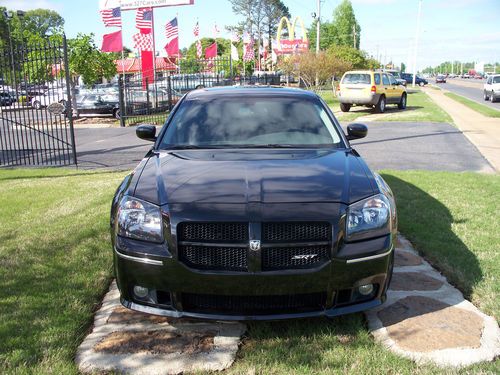 2006 dodge magnum srt8, wonderful condition, clean, clean, clean and fast