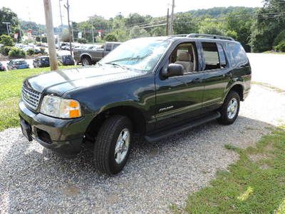 2004 ford explorer xlt, onw owner, super nice, no reserve, looks and runs great