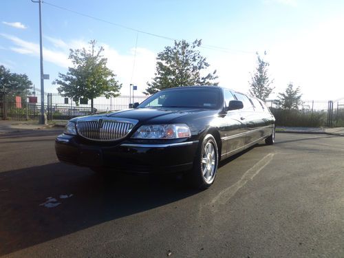 2007 lincoln town car royale series limo   -   low miles