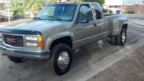 1998 gmc (chevy) 3500 sierra dually 4x4 truck extended cab -excellent condition
