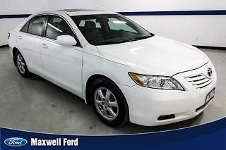 07 camry le, 2.4l 4 cyl, auto, leather, sunroof, pwr seat, clean 1 owner!