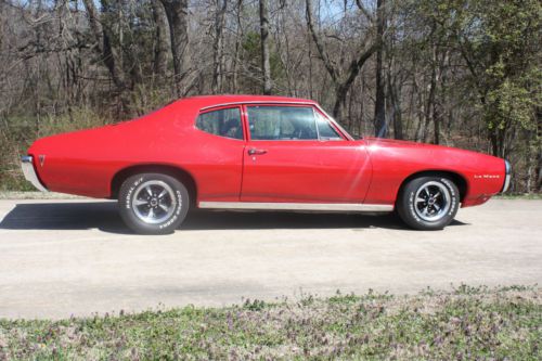 Beautiful restored 1969 pontiac lemans - similar to gto - just sits in garage