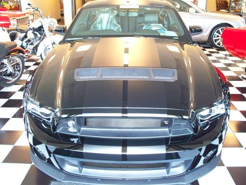 2013 ford shelby gt500 black on black, brand new 7 miles, 650 hp
