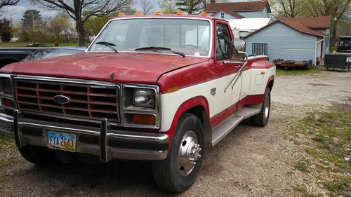 F 350 ford dually diesel automatic single cab