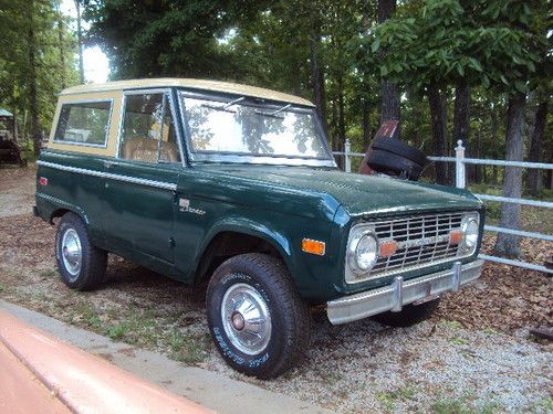 1970 ford bronco - solid - good looking bronco, new upholostery