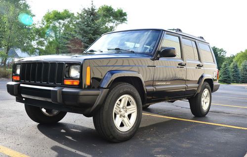 2001 jeep cherokee sport 4wd excellent mechanical condition and a real looker !!