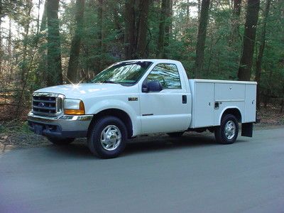 2000 ford f250 xl utility truck with 7.3l powerstroke turbo diesel. .automatic