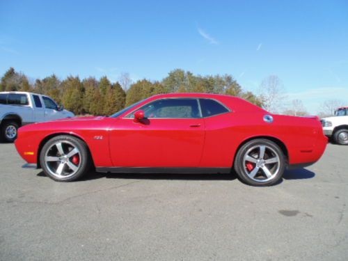 One owner 2012 dodge challenger srt8 392 with low low miles navigation sunroof