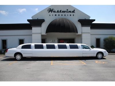 Limo, limousine, lincoln, town car, 2003, super stretch, white, exotic, luxury