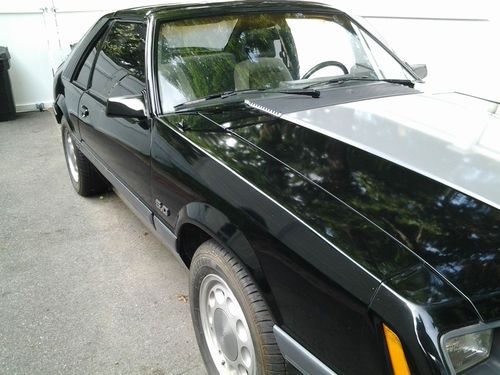 1985 ford mustang gt t top