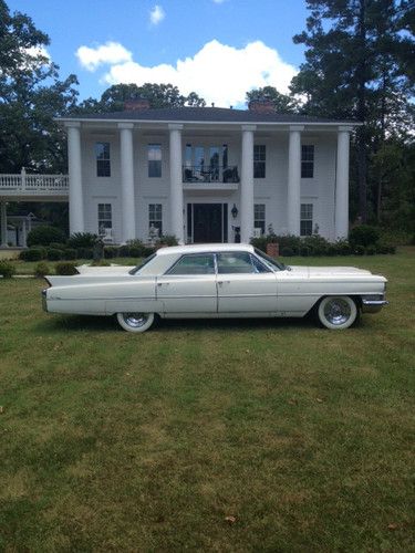 American automible at its best !! 1963 cadillac sedan deville