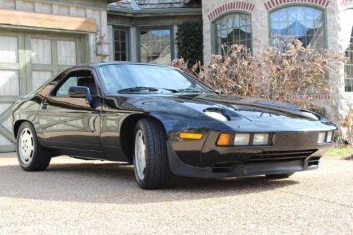 1986 porsche 928 s only 7,670 miles!!! concours winner 5 speed manual black