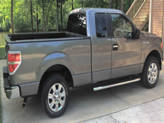 Ford f-150 xlt extended cab pickup 4-door