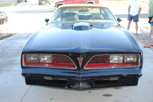 1978 pontiac trans am with t-tops