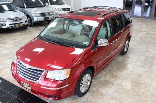2008 town&amp;country limited, 2dvd, nav, sunroof, removabile table like new 70k