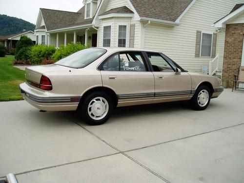 1993 oldsmobile eighty eight royale.. 3.8l. 38k miles .. 1 owner .. no reserve .