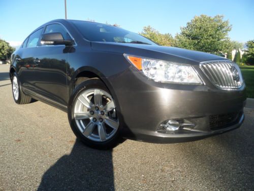 2013 buick lacrosse / low miles/ no reserve/ leather/ rear camera/