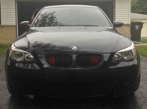 2007 bmw m5-v10-smg-mint condition-black/silverstone-loaded car-30k miles!!!