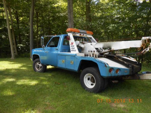 1989 chevy 4x4 wrecker tow truck twin line hydraulic boom and wheel lift 7.4lt