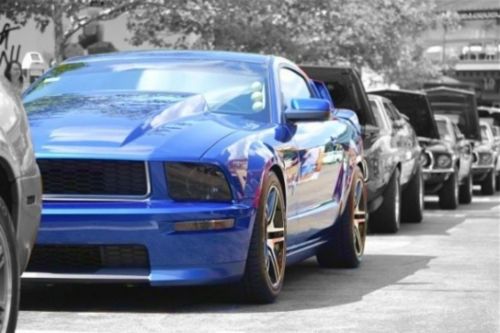 Modified 2006 ford mustang gt vista blue color - comp mutha camshafts
