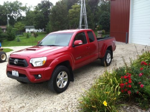 2012 toyota tacoma base extended cab pickup 4-door 4.0l 4x4 - 6 speed manual