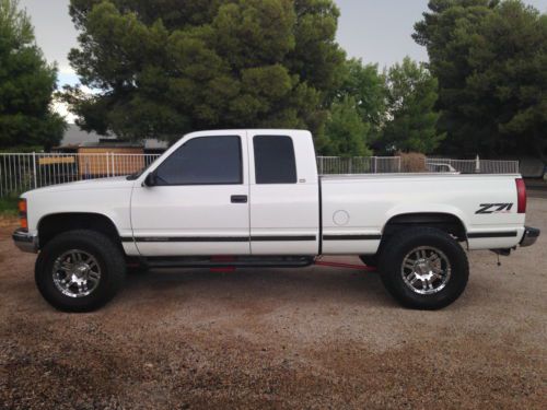 1996 chevy z71 ext cab&gt;&gt;4x4&gt;&gt;lifted&gt;&gt;rust free
