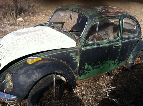 1970 volkswagon beetle - for parts / fair to good condition - no engine no title