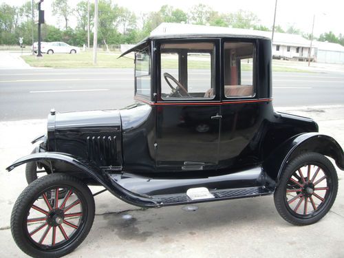 1924 ford model t 2 door coupe restored classic antique. nr!!!