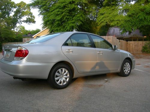 2005 toyota camry le. 7 year 1 owner. meticulously maintained.ex. condition!!!