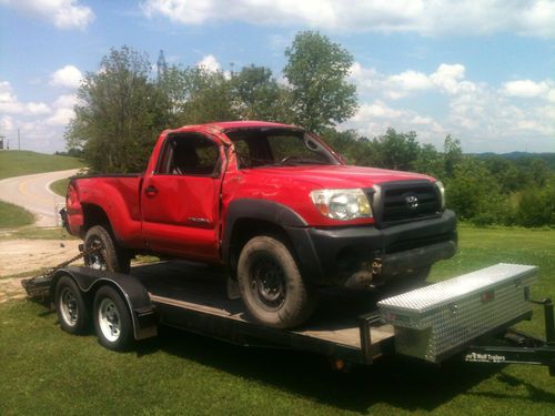 2005 toyota tacoma wrecked 4x4 regcab 4cyl 5sp-good title repairable rebuildable