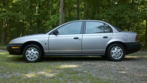1996 saturn s-series s1 sl sedan, 5-speed, 4-door 34mpg new tires