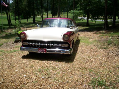 1955 ford fairlane 2-dr hardtop