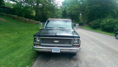 1973 chevy c10 super. 350, 3 speed with low gear. made to run on lpg and gas.