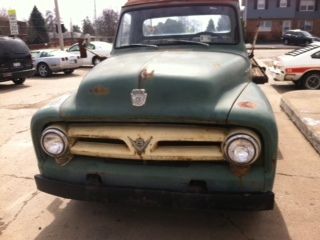1953 ford f-350 truck  rust-free with clean title!