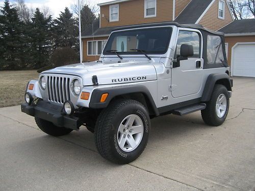 2004 jeep wrangler - 4.0l - 5 speed - a/c - soft top - runs and drives nice