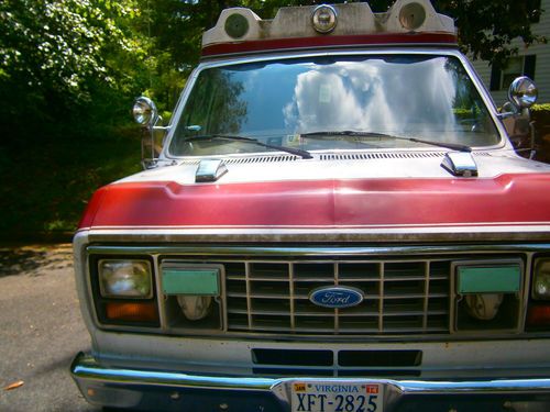 Ford econoline e350 xl supervan 1986 refurbished engine street legal ambulance