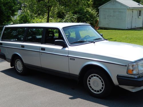 Immaculate 1989 volvo 240 wagon, 149,000 miles
