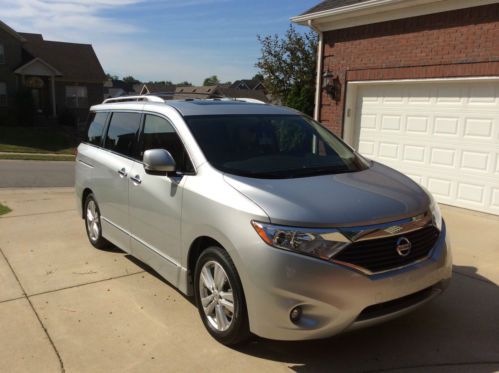 Like new 2012 nissan quest le loaded