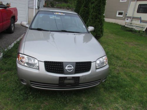 Nissan sentra 1.8 2004 excellent condition good tires interior and exterior exce
