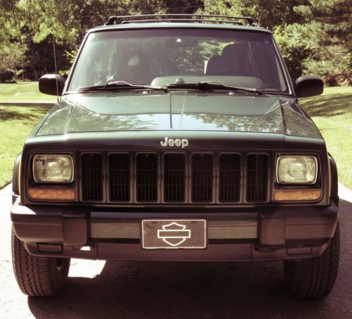 1999 jeep cherokee classic sport utility 4-door 4.0l 4wd excellent condition