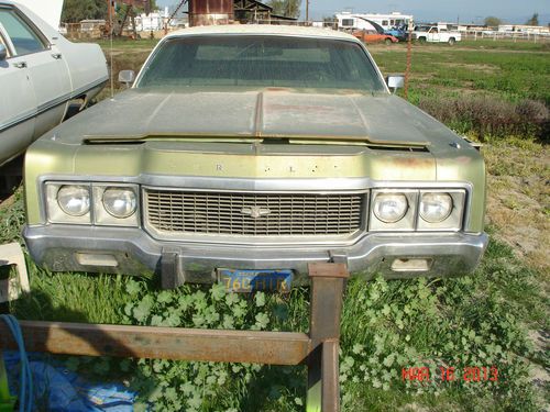 1972 chrysler newport 2 dr hp 400 loaded! driver with a day of work read!!!!