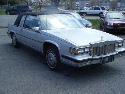 1985 cadillac coupe deville.   runs well!   no accidents!