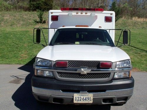 2004 chevrolet 3500 ambulance 4x4 duramax
