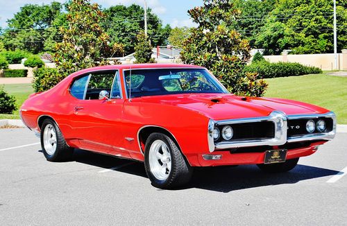 Wow what and beautiful 1968 pontiac lemans gto clone 400,4br,4 speed stunning