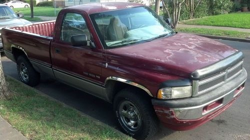 1995 dodge ram 1500 v8 and new tires; cold ac